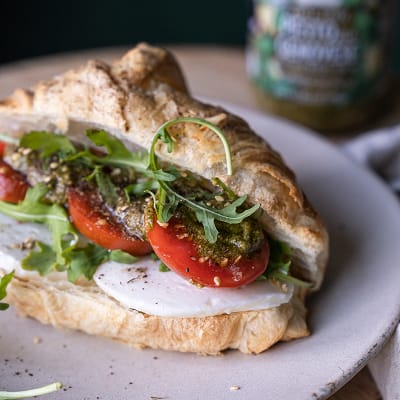 Croissant au pesto alla Genovese pour le petit-déjeuner