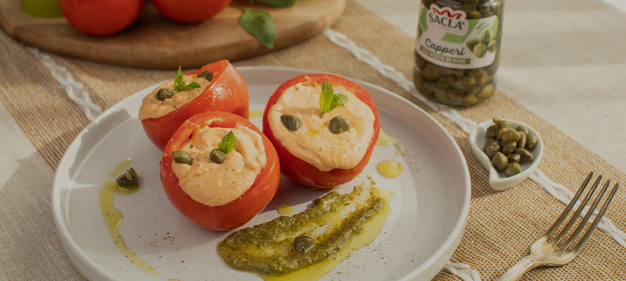 Tomates farcies au thon et aux câpres au vinaigre de vin