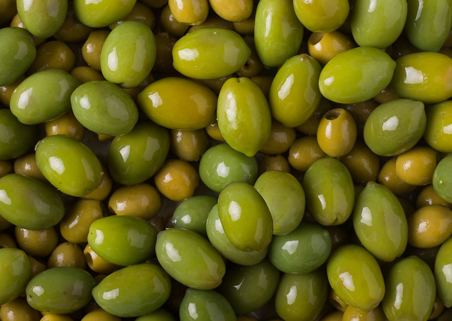 Olives vertes  entières géantes au naturel